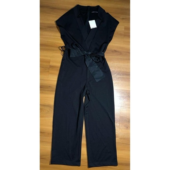 Zara Pants - Womens NWT ZARA V-Neck Cap Sleeve Belted Black Crop Dress Casual Jumpsuit